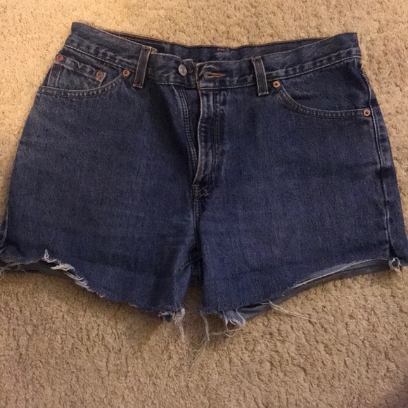 Original vintage Levi shorts! - Picture 2 of 5